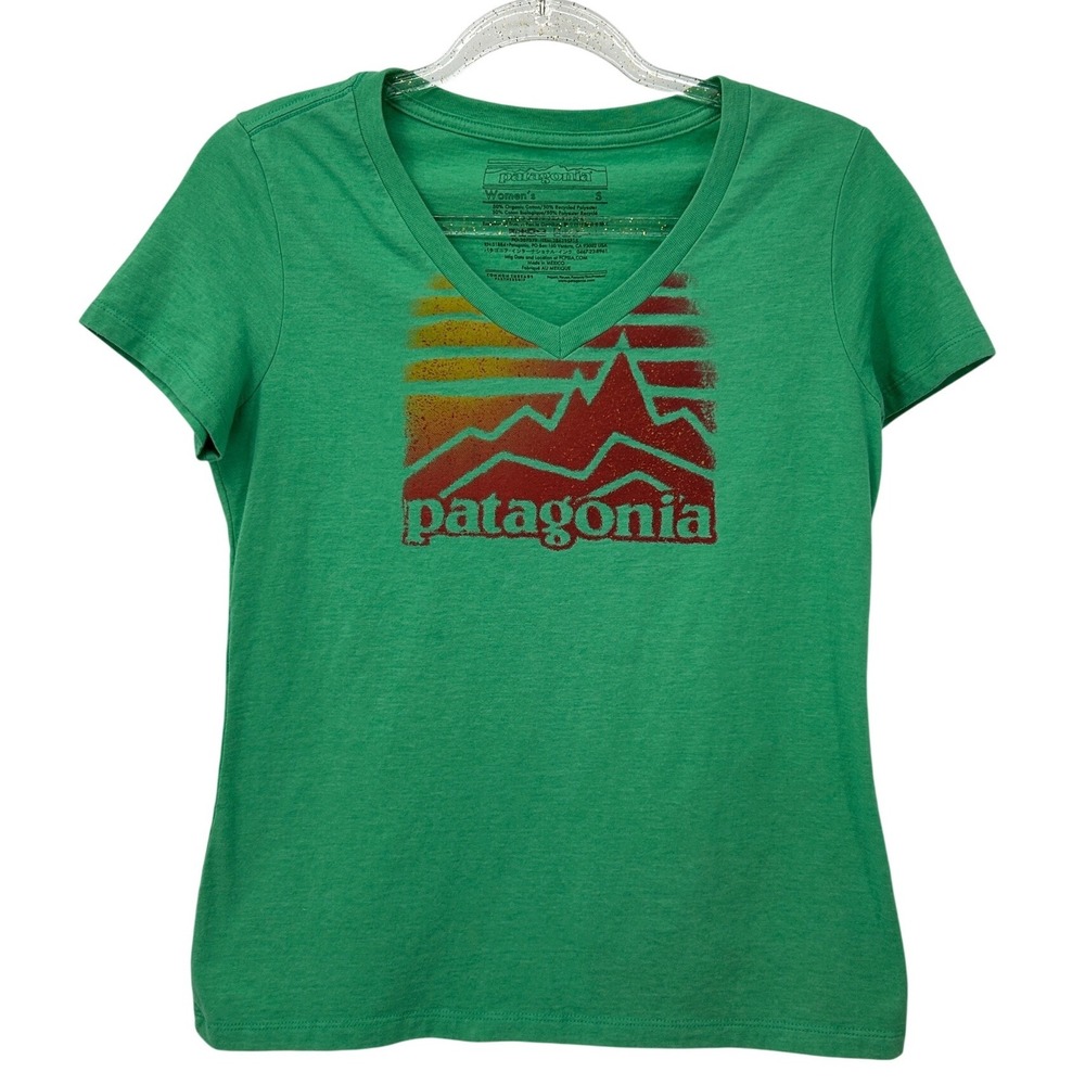 Patagonia Womens Green Heather Mountain Sunset Graphic V-Neck Tee Shirt Small